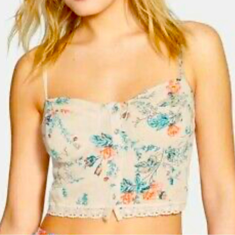 5/$25 Bundle. Billabong Dream Escape Floral Lace Crop tank